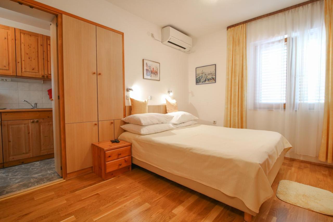 Sunshine Lägenhet Makarska Exteriör bild