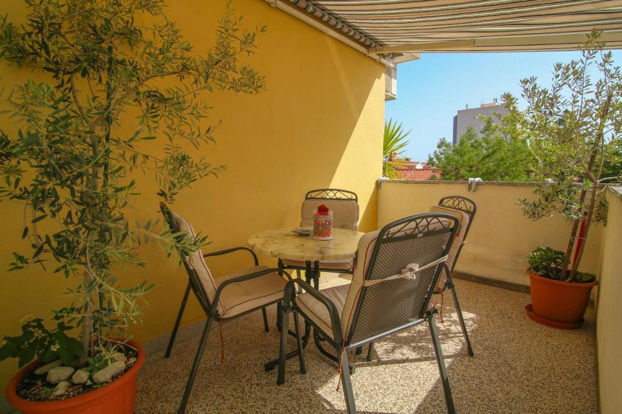 Sunshine Lägenhet Makarska Exteriör bild